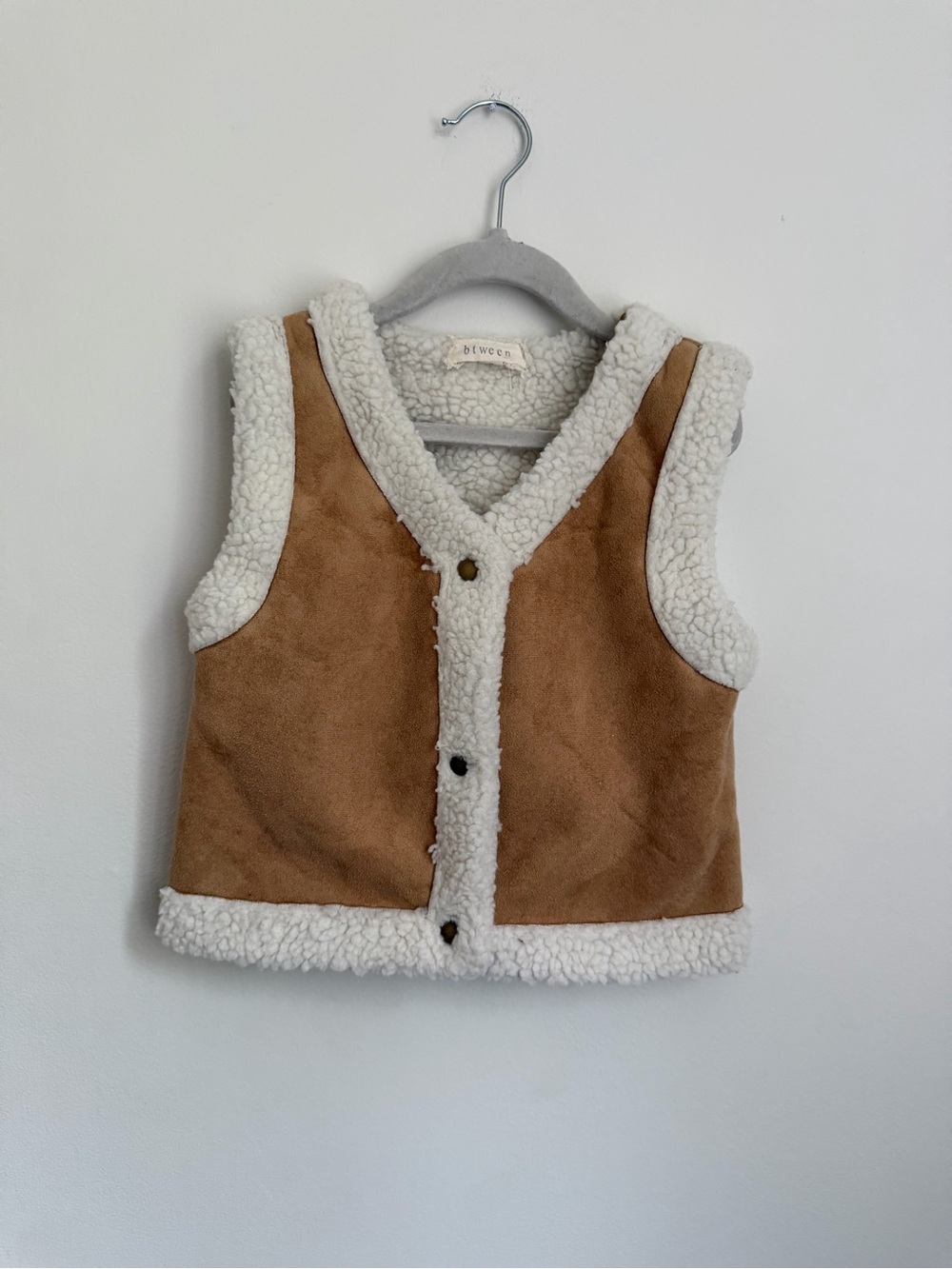 btween Kids' Faux Shearling Vest (Size 8)